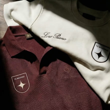 Camiseta e moletom FC Bicofino co-marcados com a Loro Piana